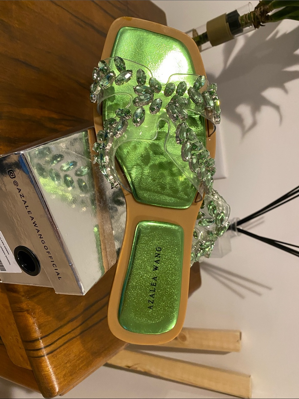 Azalea Wang Green Jewel-Embellished Women's Slide Sandals, 8.5